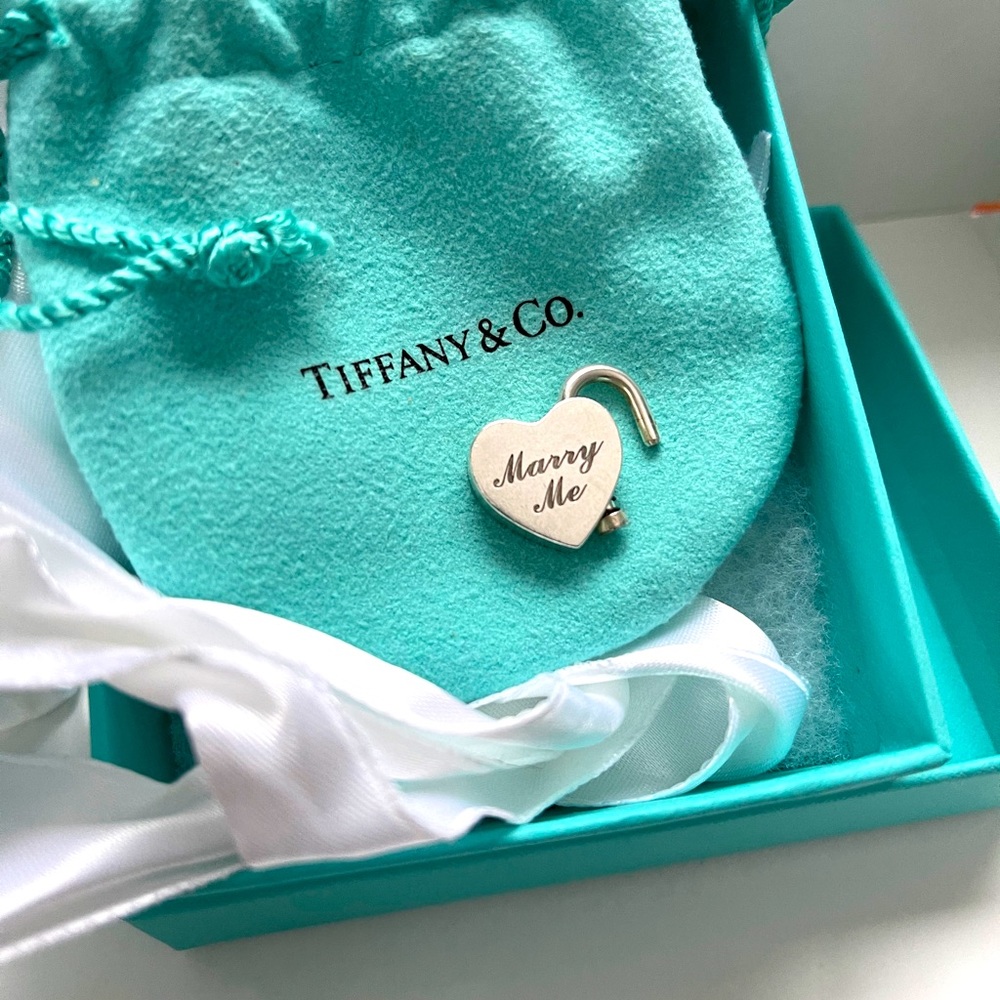 Tiffany&Co. ‘Marry Me’ Lock Charm